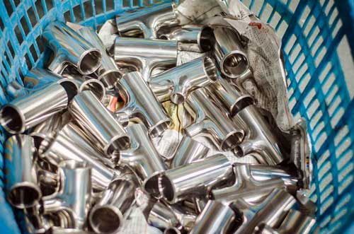 Monel sand blasted tee stock in China