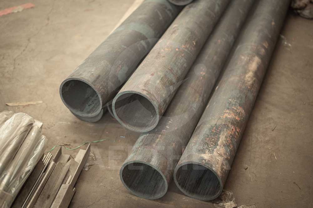 photo of nickel alloy pipes